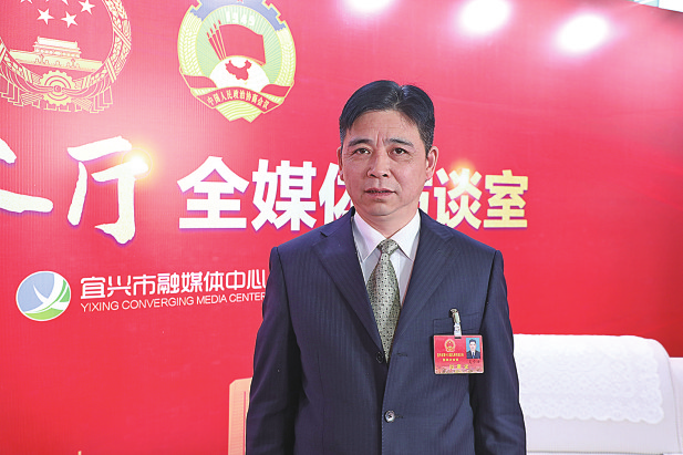 履職盡責(zé)    展現(xiàn)代表?yè)?dān)當(dāng)作為